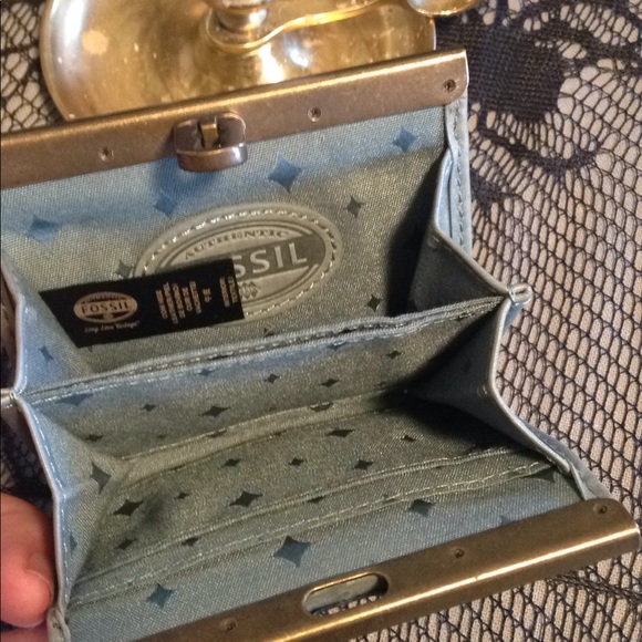 Fossil Wallet - Picture 2 of 4